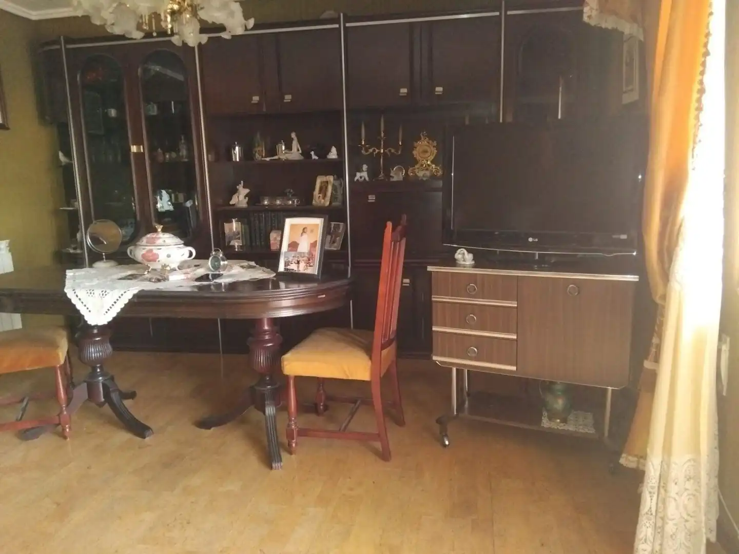 Sala d'estar de Pis en venda en Palencia amb Calefacció, Parquet i Terrassa