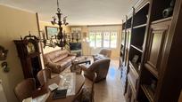 Living room of Flat for sale in Girona Capital  with Air Conditioner, Heating and Terrace