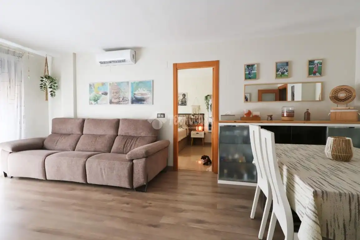 Wohnzimmer von Wohnung zum Verkauf in Sagunto / Sagunt mit Klimaanlage, Heizung und Balkon