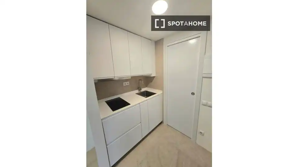 Appartamento con terrazza in affitto a Ciutat Vella, imagen 5