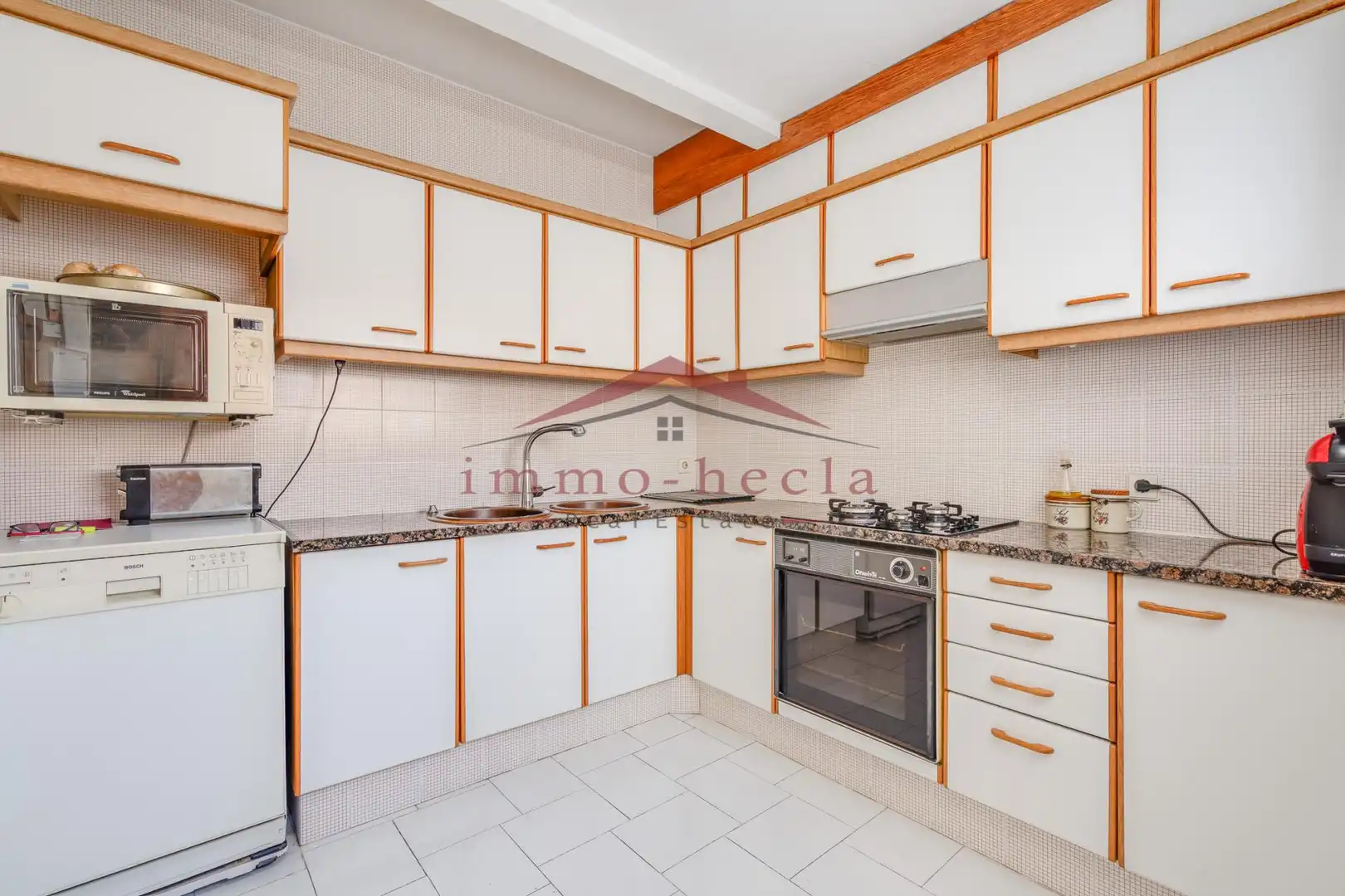 Küche von Einfamilien-Reihenhaus zum Verkauf in Vilanova del Camí mit Heizung, Terrasse und Abstellraum