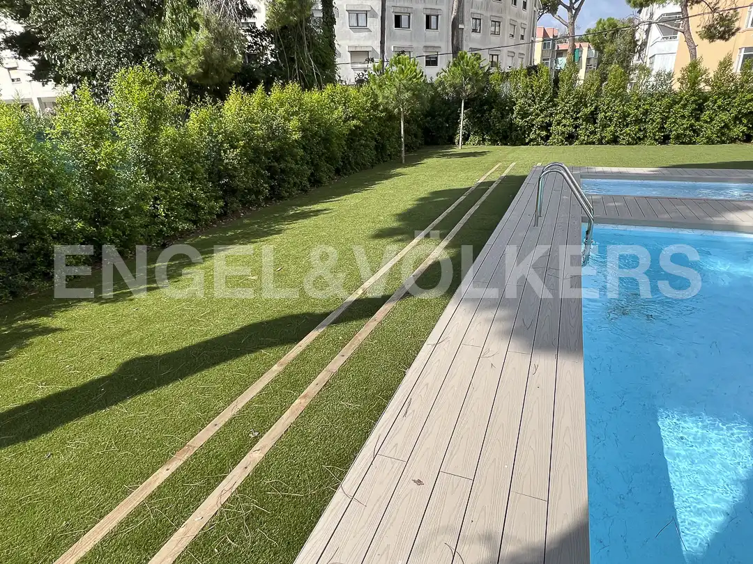Schwimmbecken von Haus oder Chalet zur Miete in Gavà mit Klimaanlage, Heizung und Privatgarten