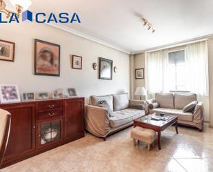 Living room of Flat for sale in  Madrid Capital  with Heating and Storage room