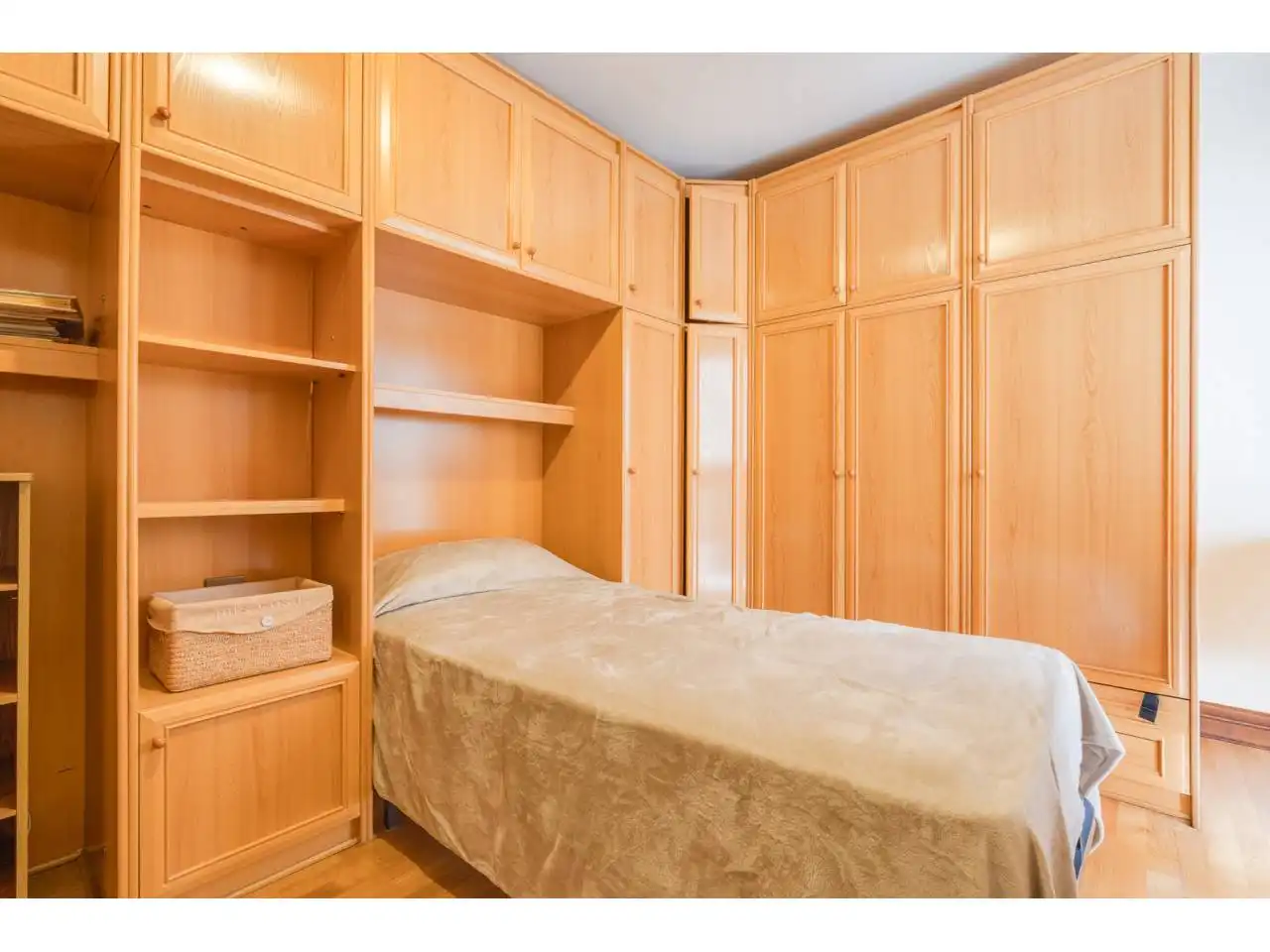 Bedroom of Duplexes for sale in Terrassa  with Heating, Parquet flooring and Terrace
