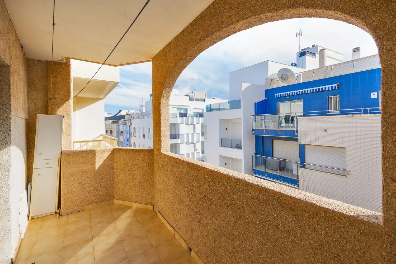 Flat with lift for sale in Calle Mar Baltico 25, imagen 3