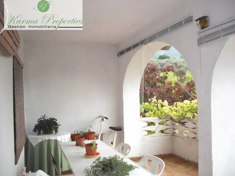 Vista exterior de Local en venta en Castell de Castells con Aire acondicionado y Amueblado
