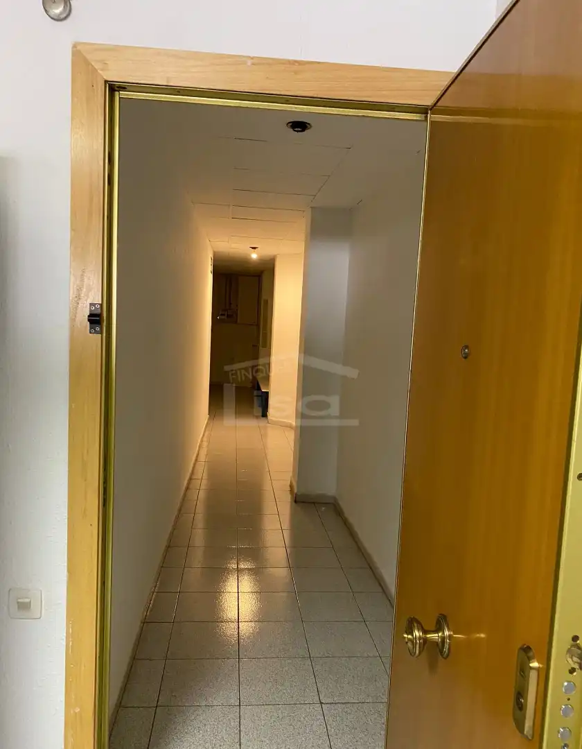 Commercial properties for sale in Barcelona  with Air Conditioner