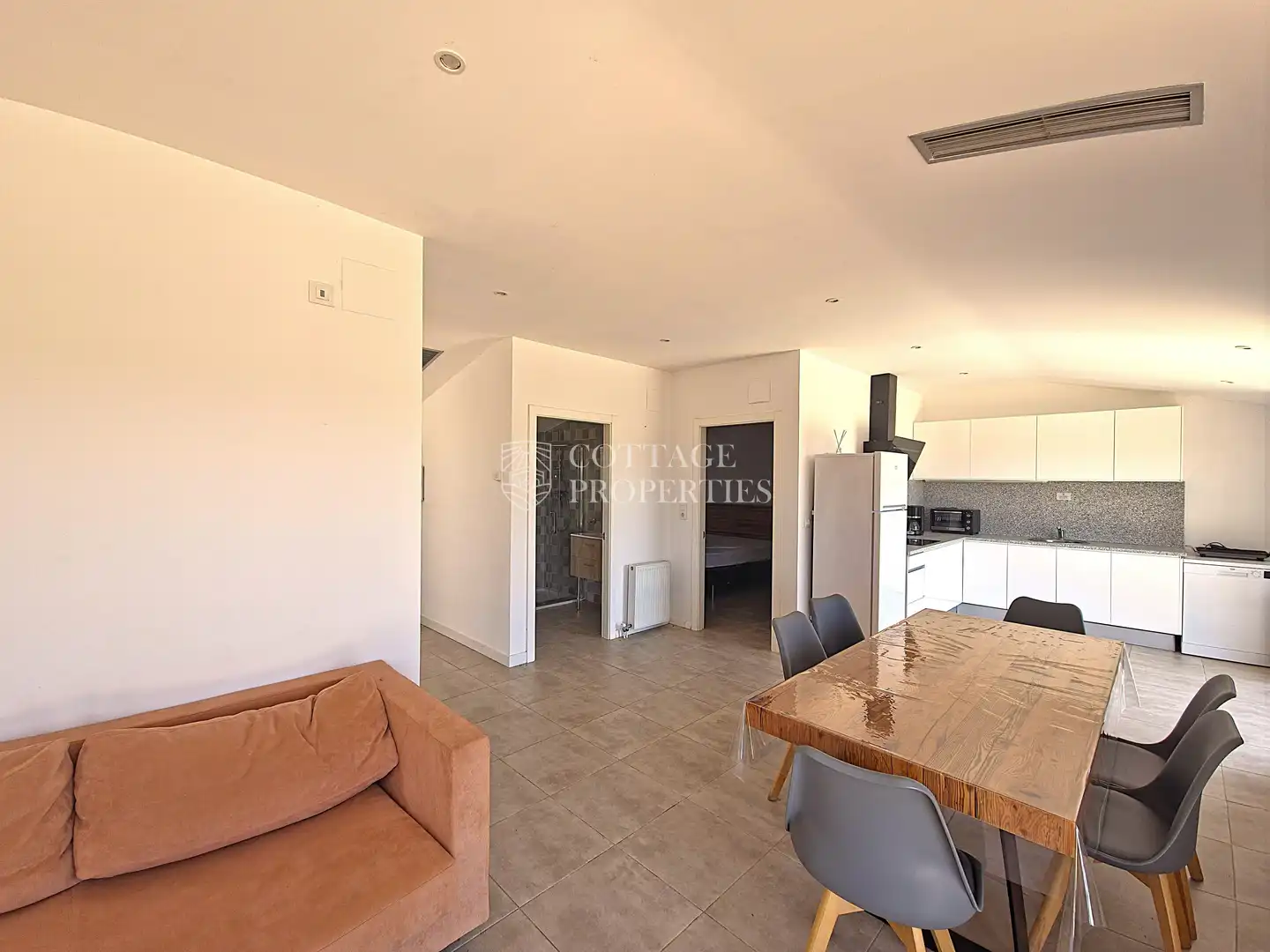 Sala d'estar de Finca rústica en venda en Roses amb Aire condicionat, Calefacció i Jardí privat