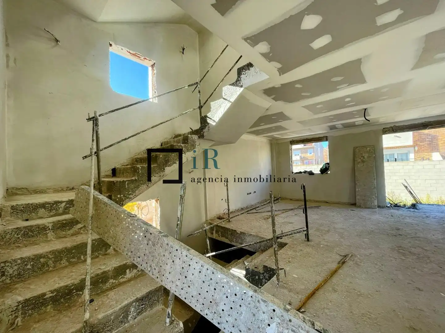 Detached homes for sale in Burguillos de Toledo  with Heating, Private garden and Storage room