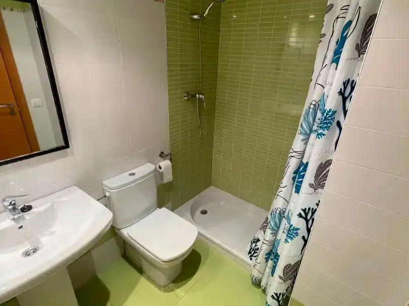 Baño de Piso en venta en Cuarte de Huerva con Aire acondicionado y Piscina