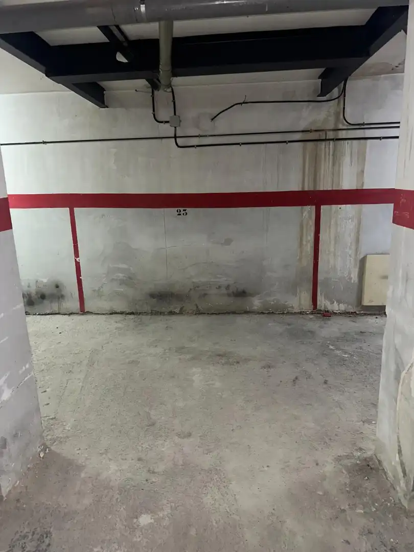Einzelparkplatz zum Verkauf in Carrer Carrer Clos, imagen 3