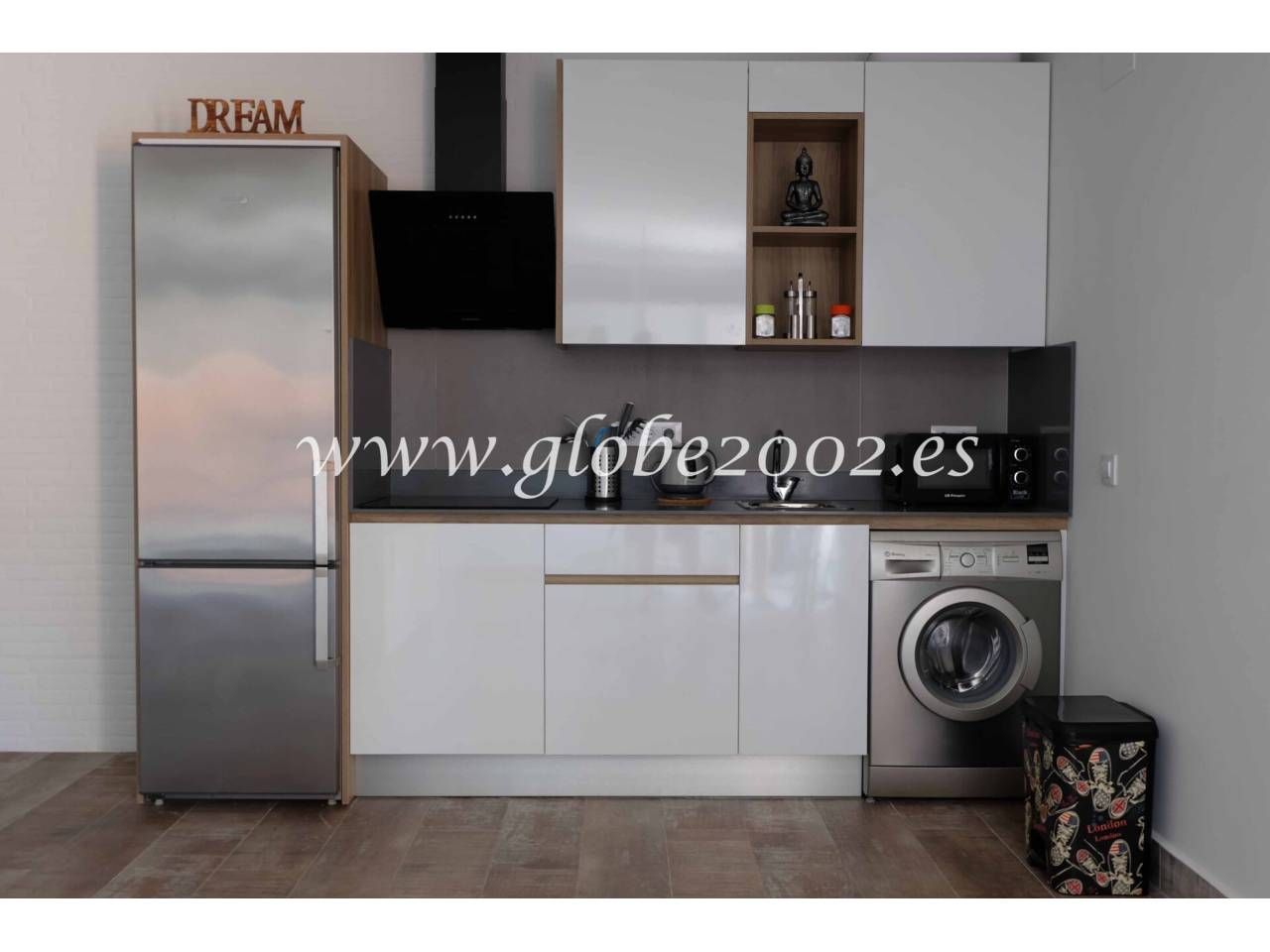 Kitchen of Apartment to rent in Chiclana de la Frontera  with Air Conditioner, Furnished and Community pool