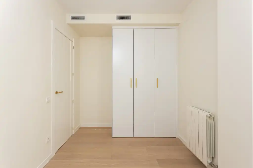 Dormitori de Apartament en venda en Barcelona amb Calefacció, Traster i Moblat