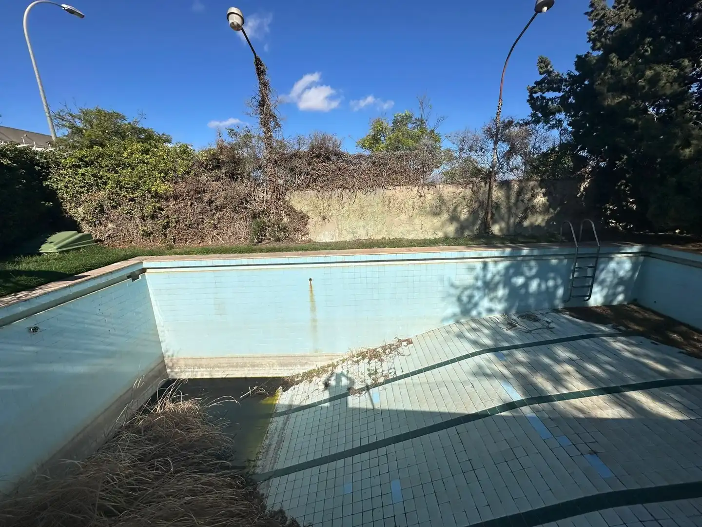 Piscina de Casa o xalet en venda en Alicante / Alacant amb Jardí privat, Terrassa i Piscina