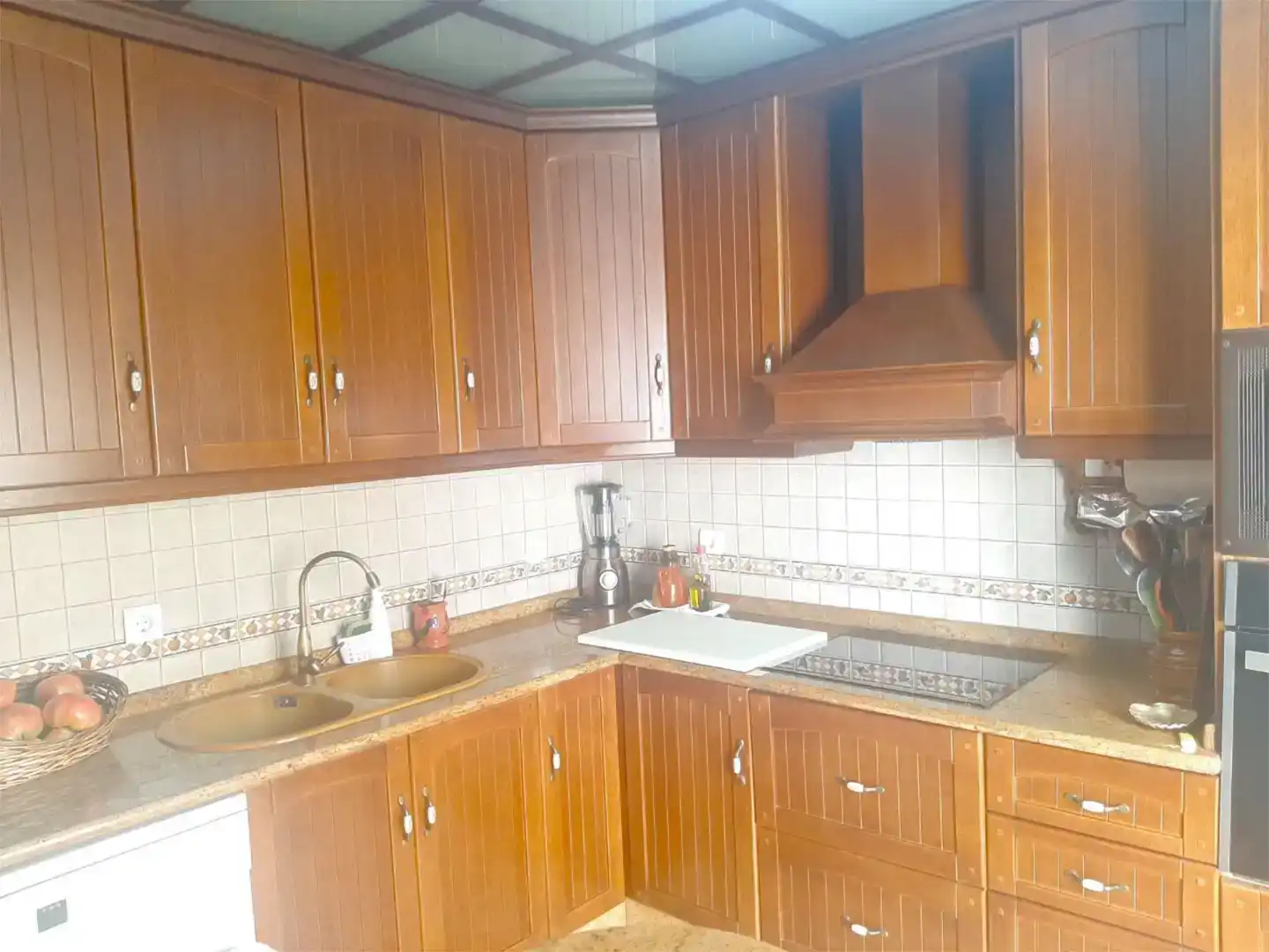 Cuina de Casa adosada en venda en Cazorla amb Aire condicionat i Balcó