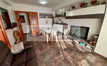 Living room of Flat for sale in Blanes  with Air Conditioner, Furnished and Balcony