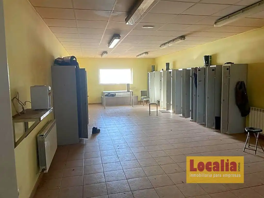 Fabrikhallen zur Miete in Aguilar de Campoo