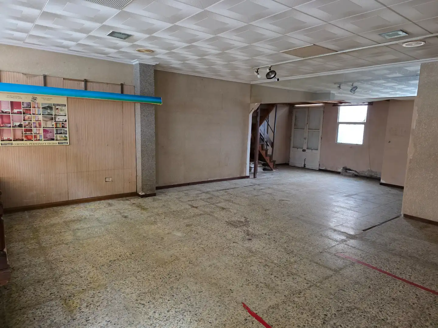 Local commercial à louer à Avenida da Terra Cha 25, imagen 3