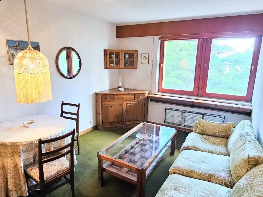 Sala d'estar de Apartament en venda en Cerezo de Arriba