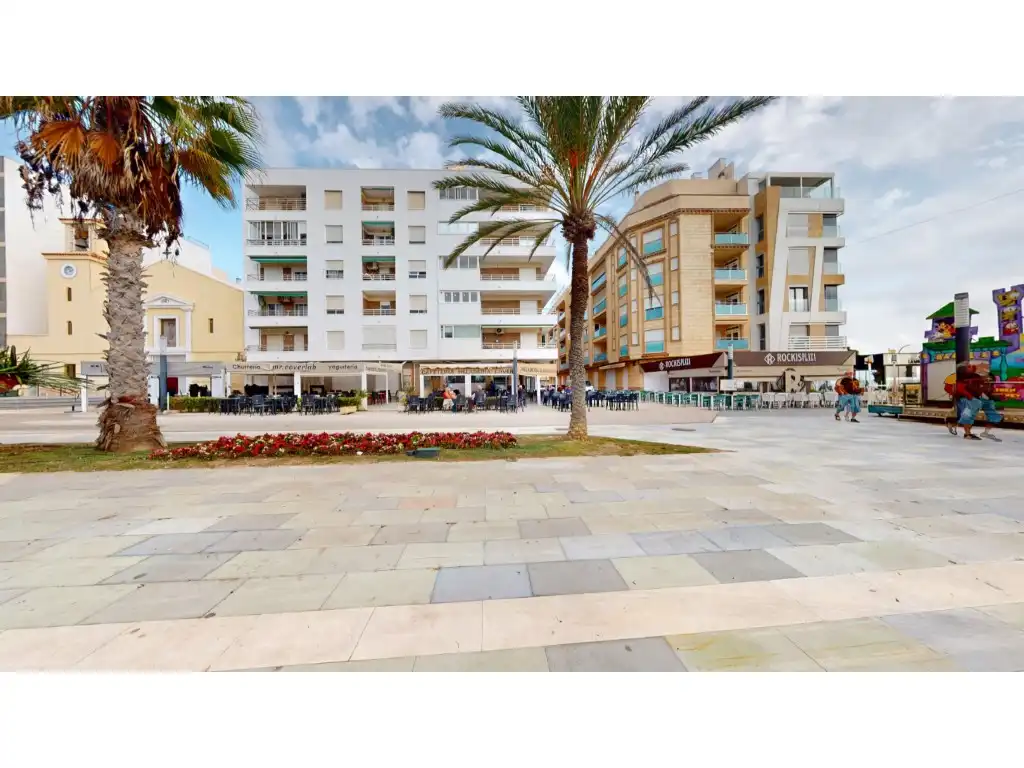 Vista exterior de Apartament en venda en Torrevieja