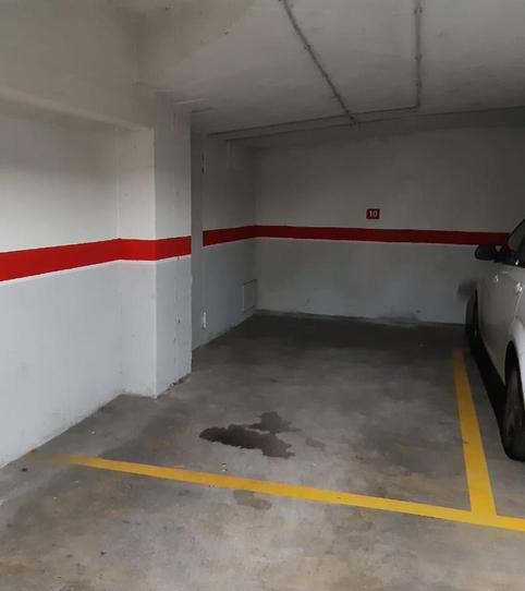 Foto 2 de Garatge de lloguer a Travessia Dels Jardins, El Molí - El Rieral, Girona