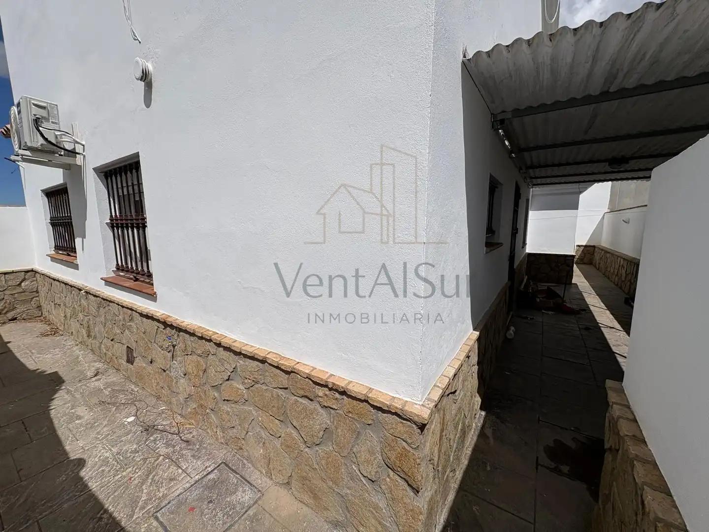 Exterior view of Houses for sale in Sanlúcar de Barrameda  with Air Conditioner, Terrace and Furnished