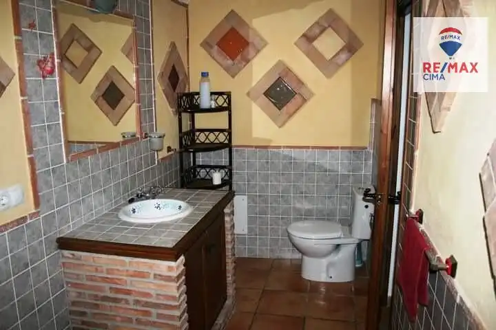 Bany de Finca rústica en venda en Galera amb Moblat