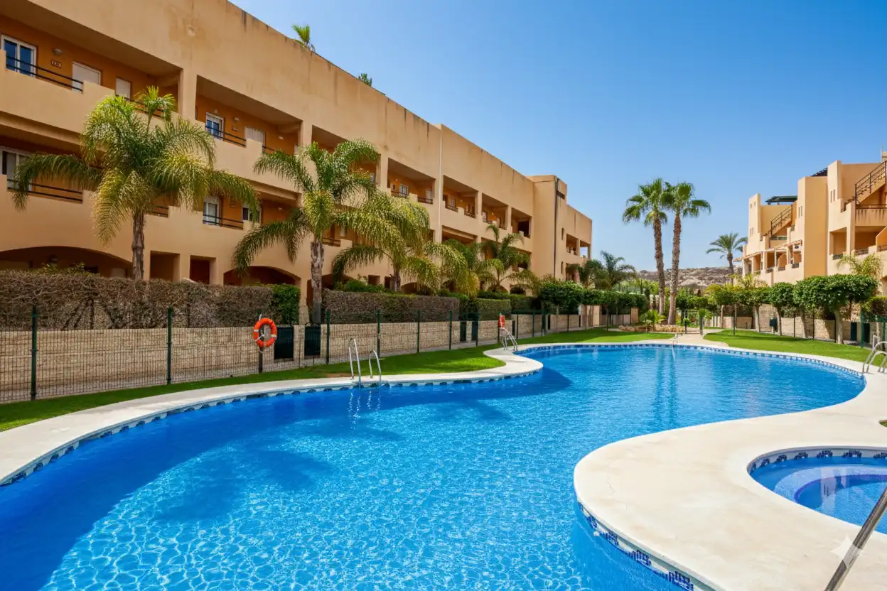 Vivienda con piscina en venta en Calle Islas Canarias, imagen 55