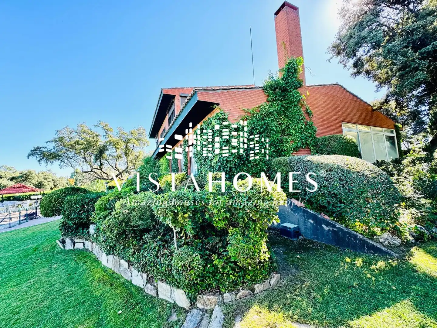 Vista exterior de Casa o xalet en venda en Ciudalcampo amb Aire condicionat, Calefacció i Jardí privat