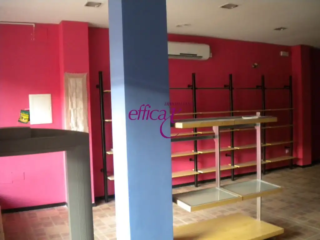 Local comercial en venda a Torrijos