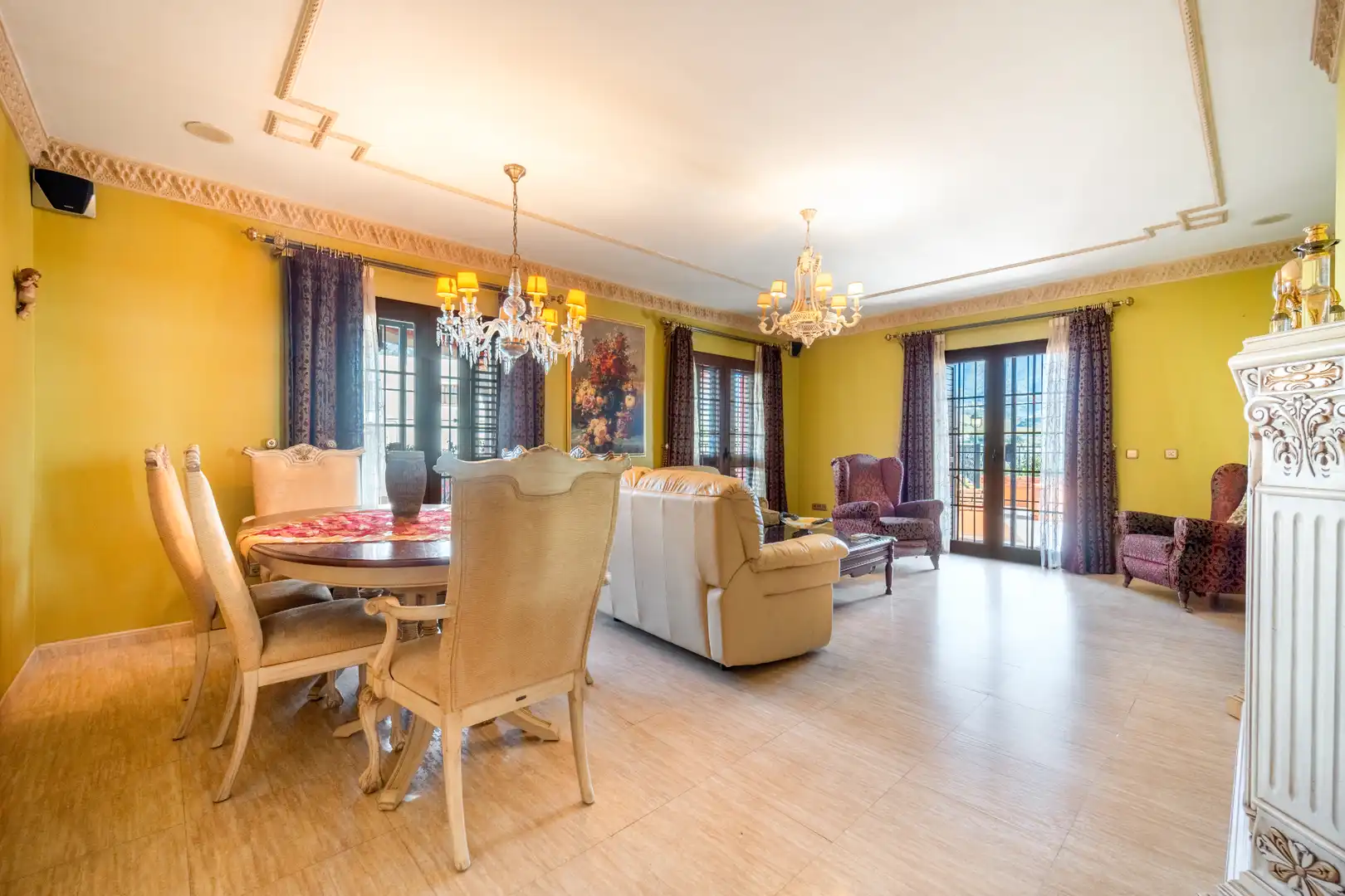 Comedor de Casa o chalet en venta en Mijas con Aire acondicionado, Calefacción y Jardín privado