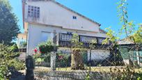 Vista exterior de Casa o xalet en venda en Mondariz-Balneario amb Terrassa