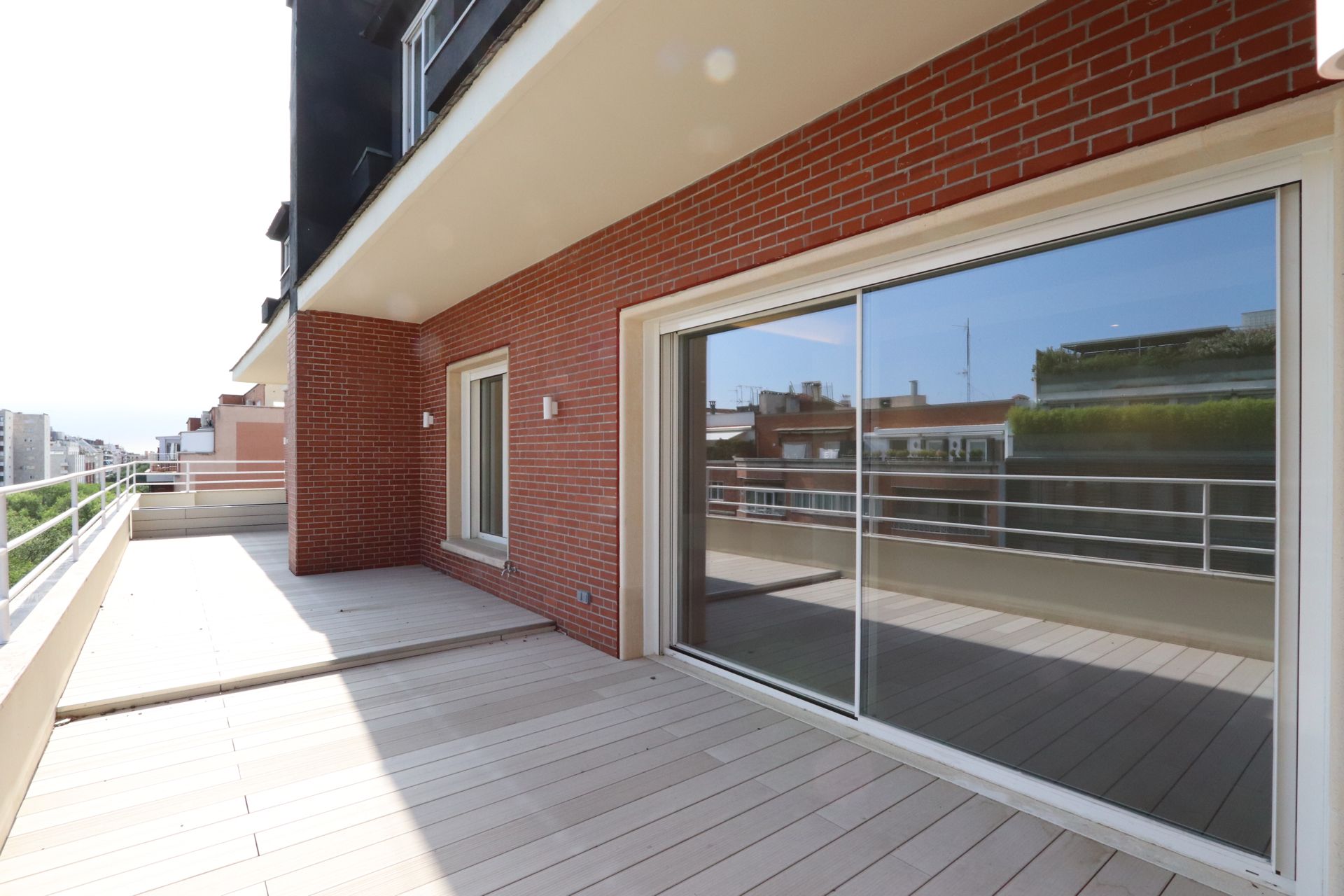 Terrace of Attic for sale in  Madrid Capital  with Air Conditioner, Heating and Parquet flooring