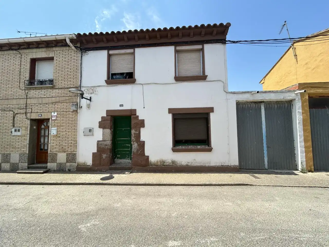 Exterior view of Houses for sale in Valtierra  with Community pool