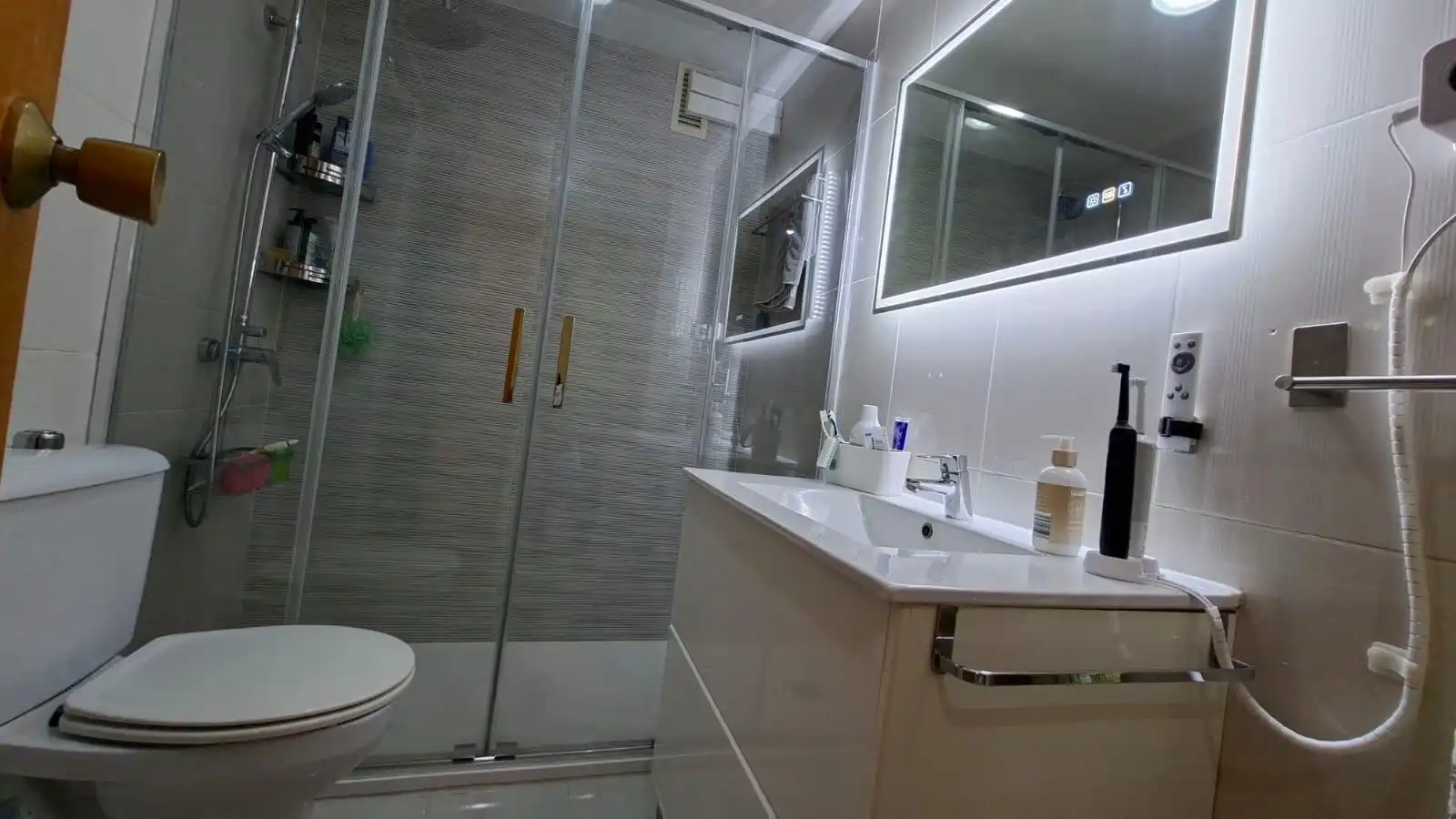 Bathroom of Apartments for sale in El Campello  with Air Conditioner, Heating and Private garden