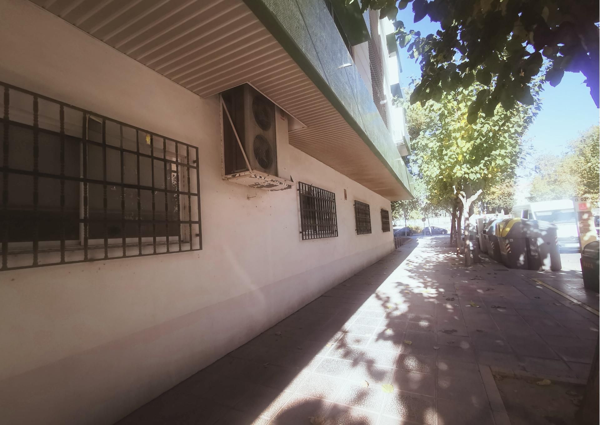 Exterior view of Premises for sale in  Murcia Capital  with Air Conditioner