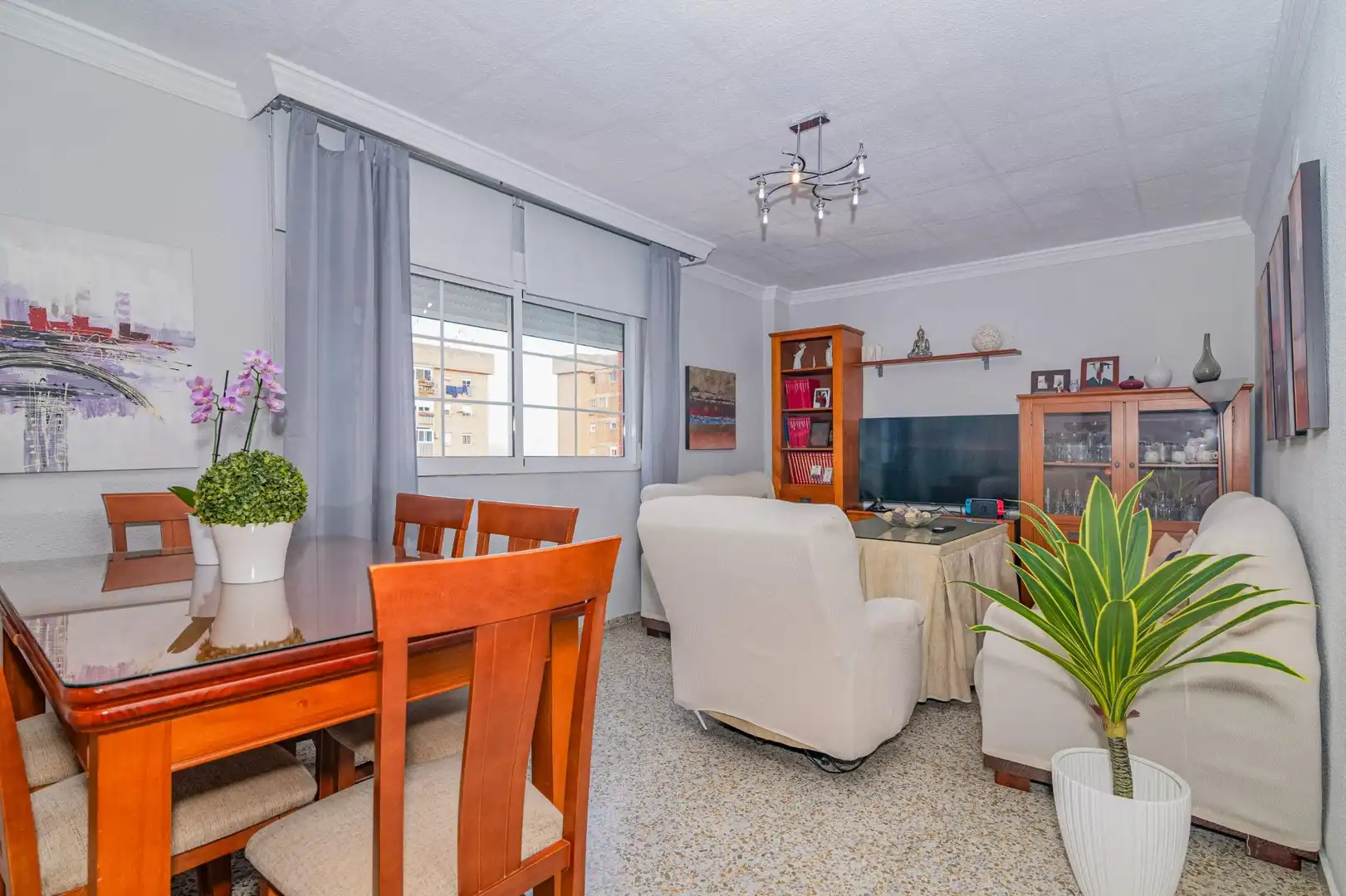 Living room of Flat for sale in  Granada Capital
