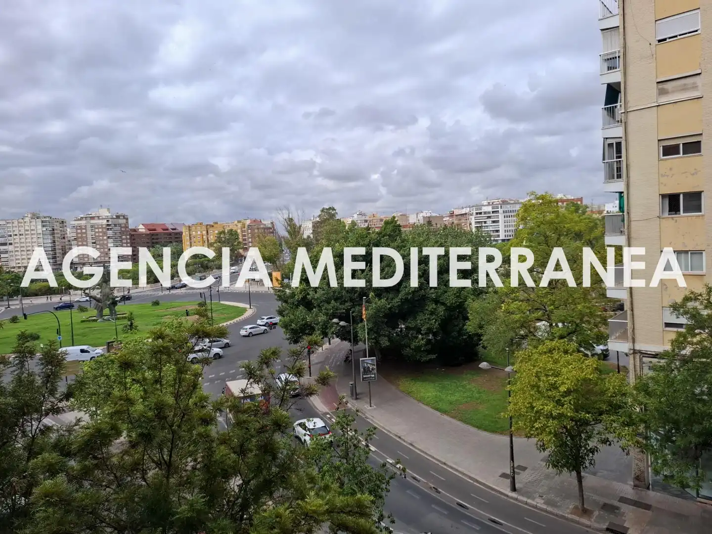 Vista exterior de Piso en venta en Valencia