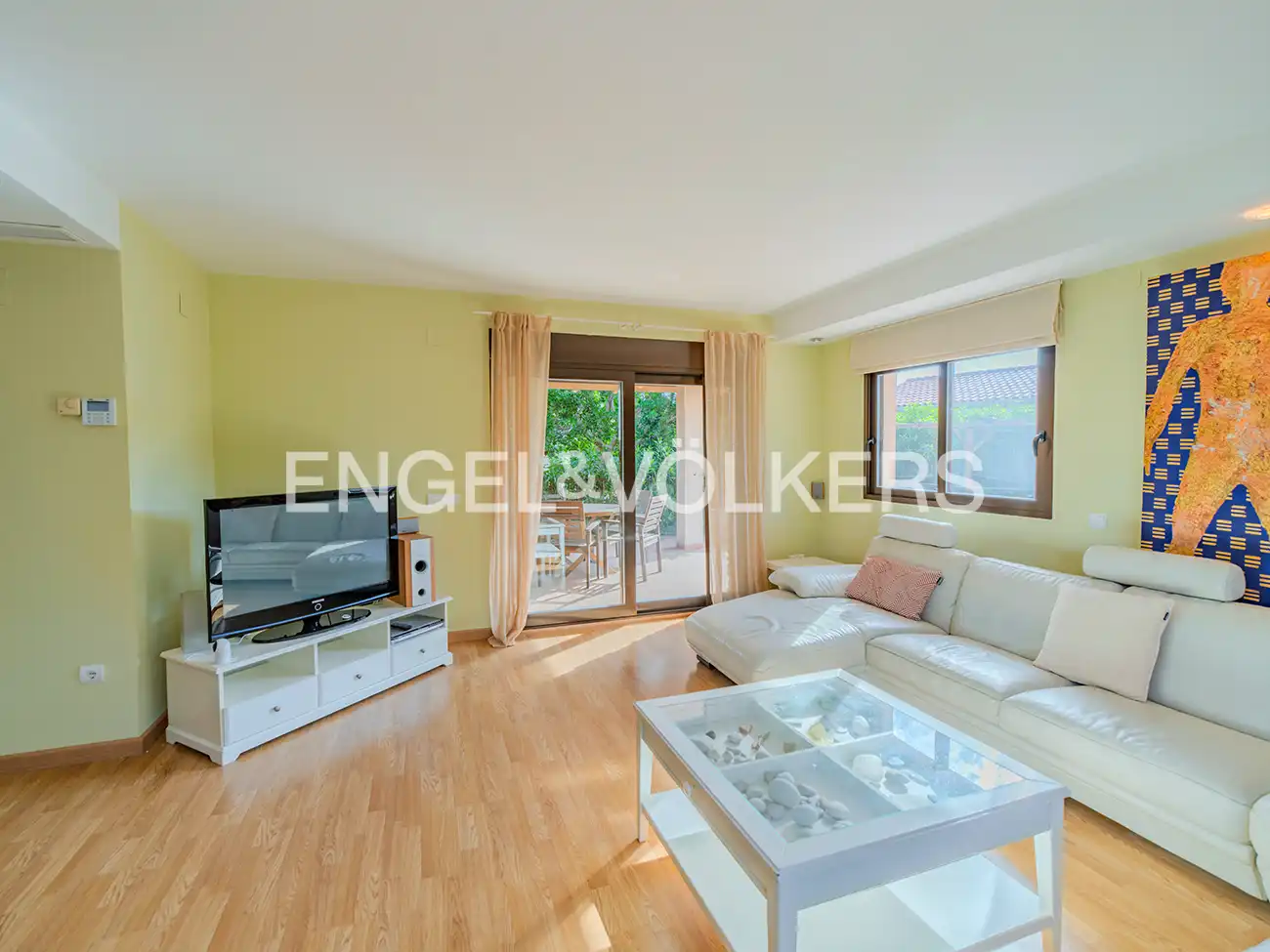 Sala de estar de Casa o chalet en venta en El Campello con Aire acondicionado, Calefacción y Jardín privado