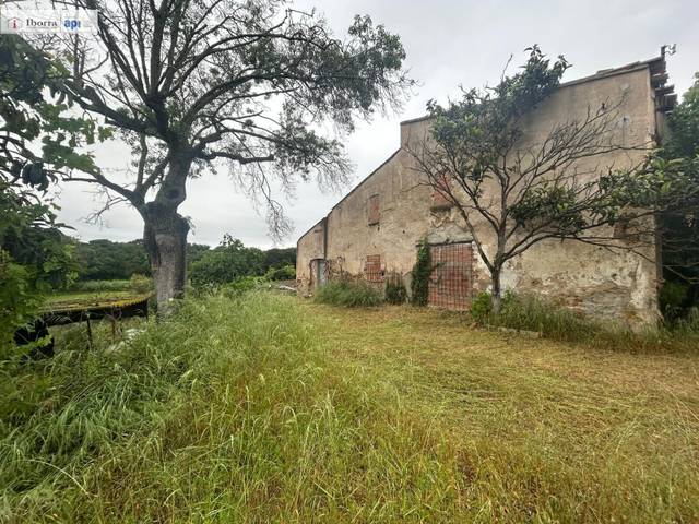 Finca rústica en Venta en Niàgara Parc - Ágora Parc