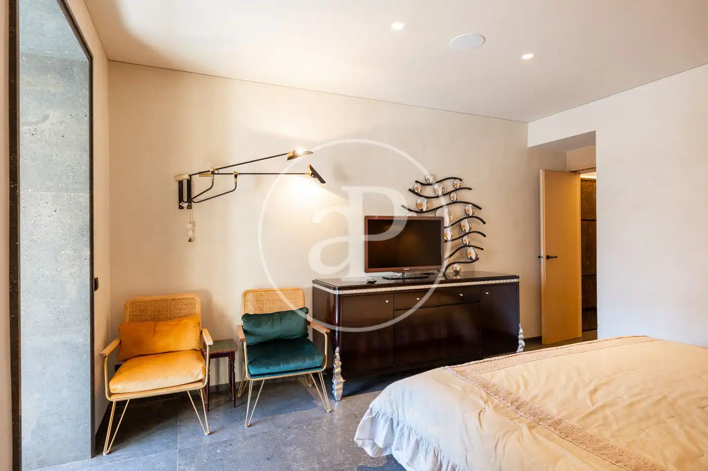 Schlafzimmer von Wohnung zum Verkauf in Barcelona mit Klimaanlage und Heizung