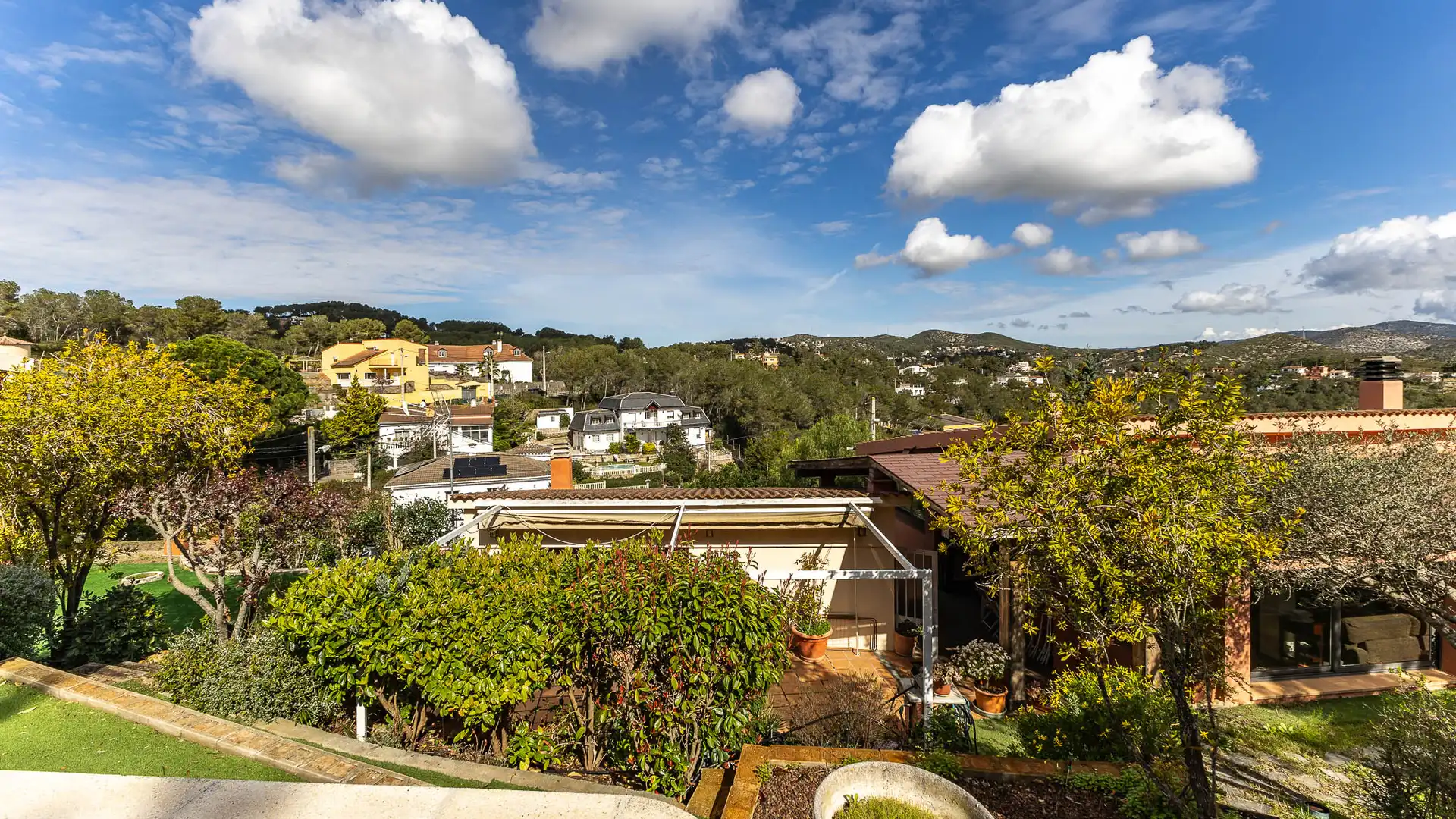 Vista exterior de Casa o chalet en venta en Olivella con Calefacción