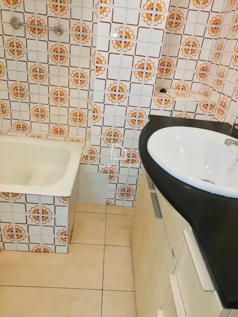 Bathroom of Flat for sale in Súria  with Terrace