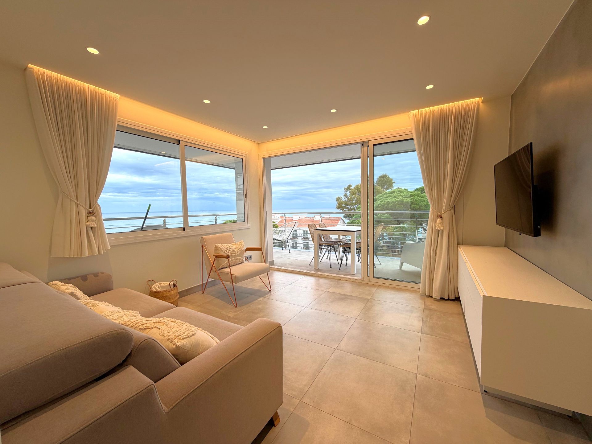 Living room of Flat for sale in Castell d'Aro, Platja d'Aro i s'Agaró  with Air Conditioner, Heating and Terrace