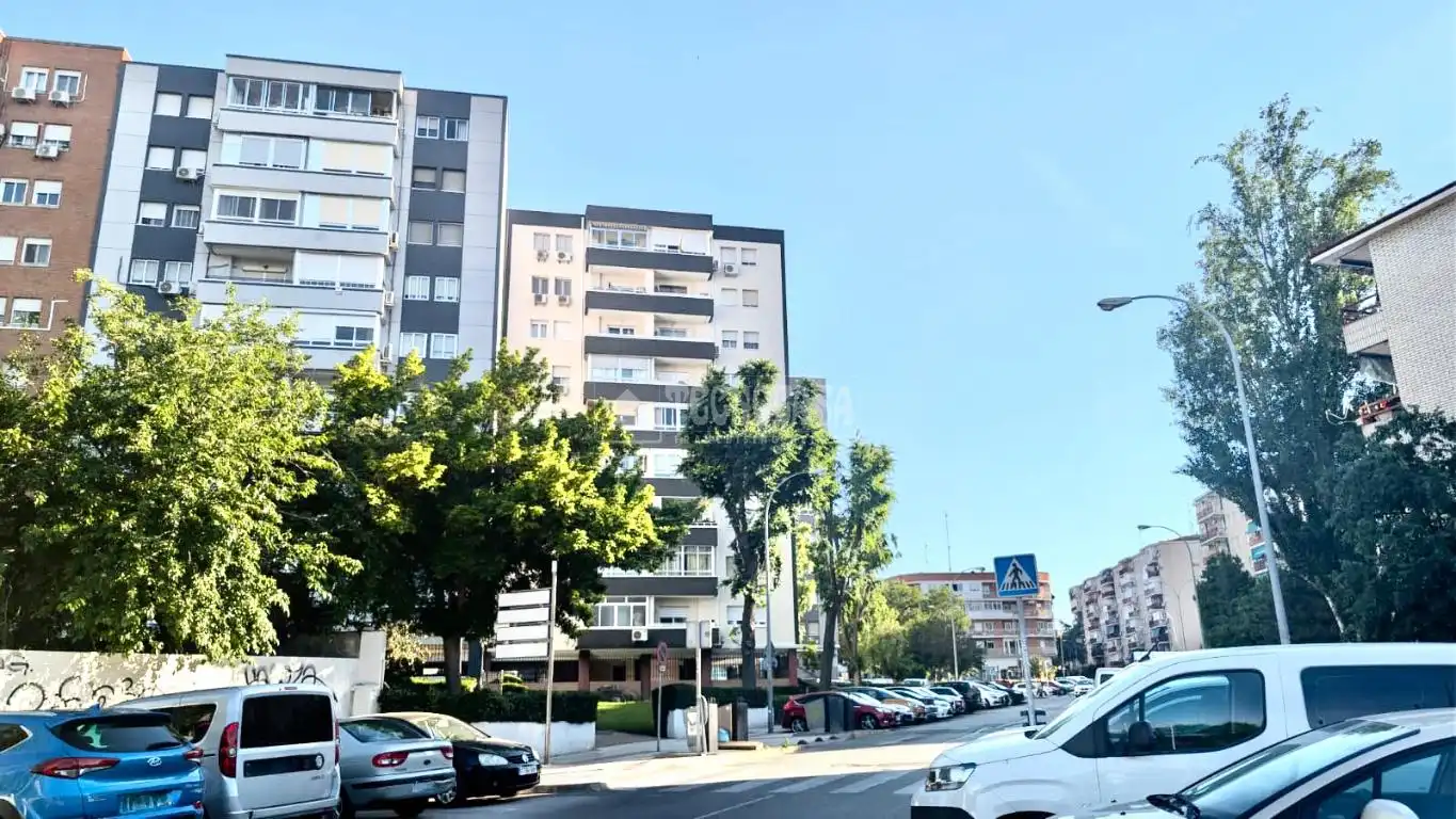 Vista exterior de Pis en venda en Fuenlabrada amb Aire condicionat i Calefacció