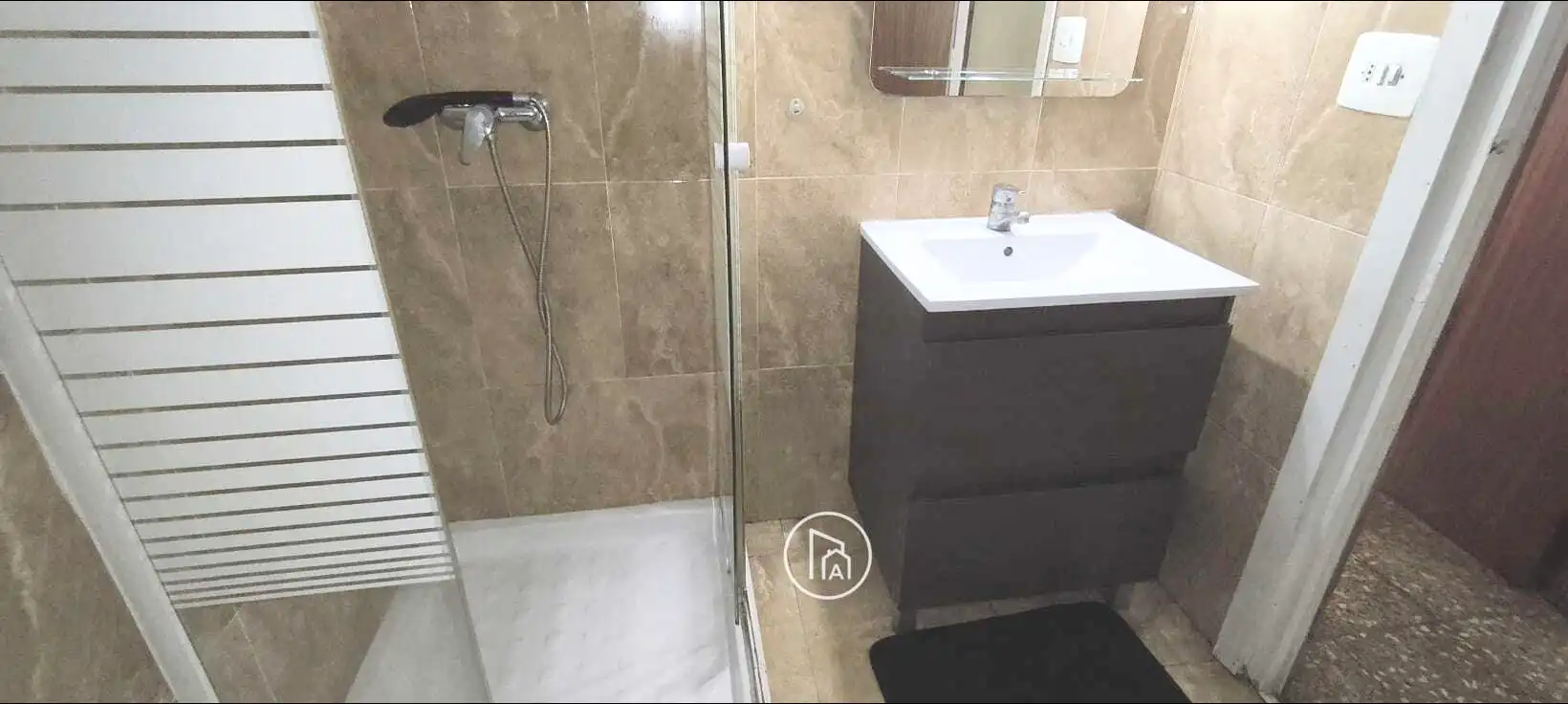 Baño de Piso en venta en Paterna con Balcón