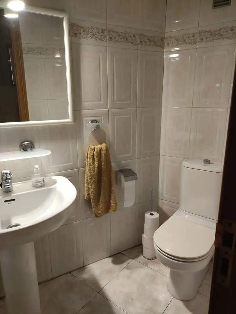 Badezimmer von Maisonette zum Verkauf in Albacete mit Klimaanlage, Heizung und Parkett