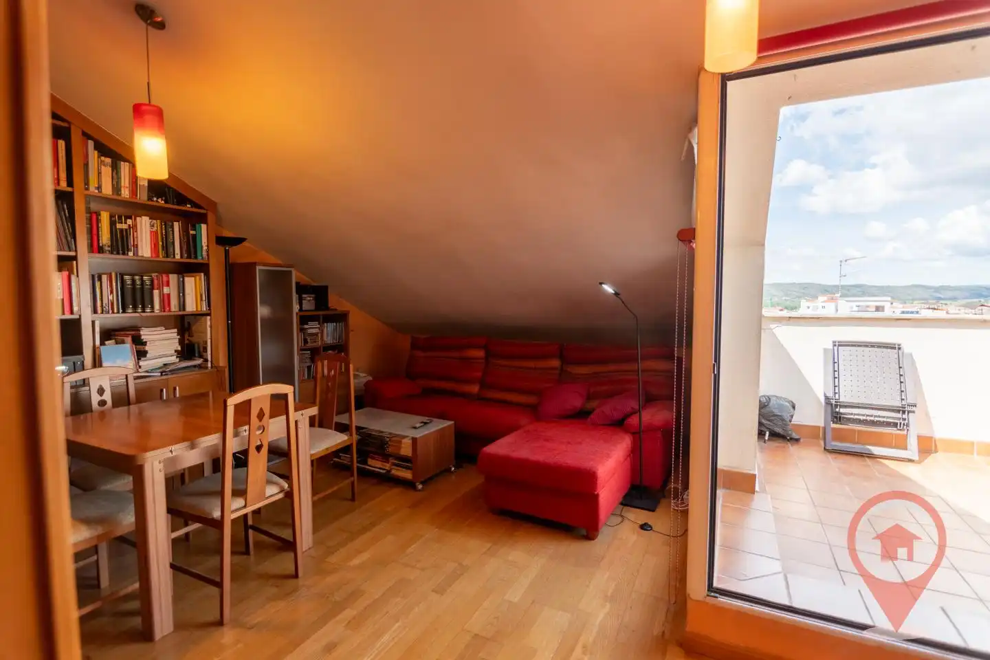 Sala de estar de Piso en venta en Cuenca con Calefacción, Terraza y Trastero
