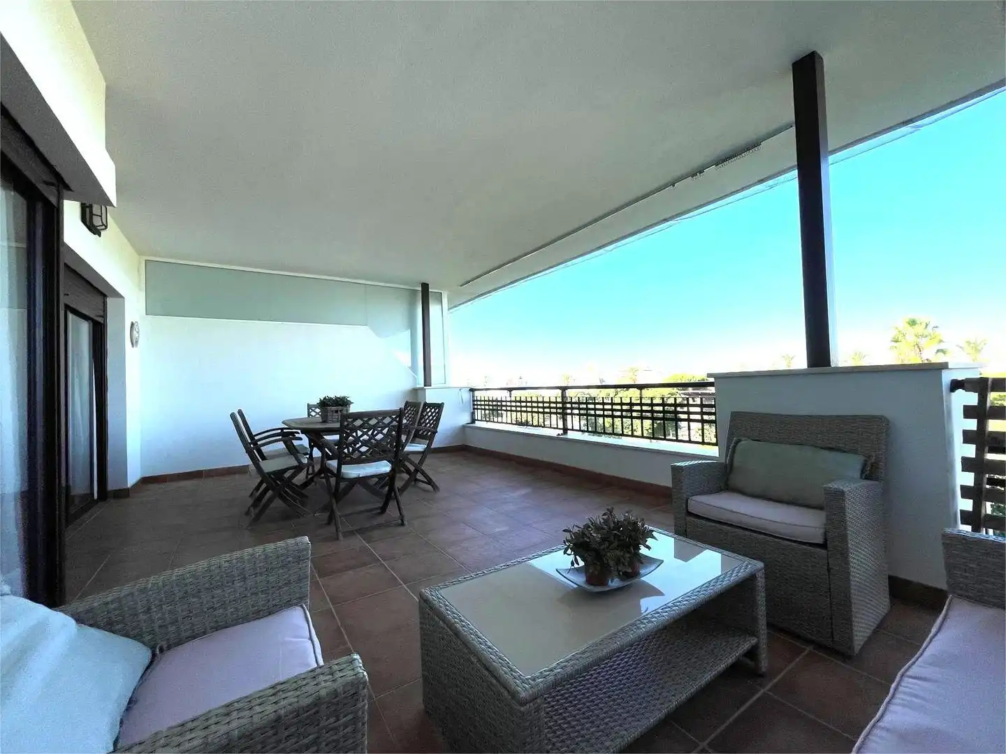 Terraza de Ático de alquiler en El Rompido con Aire acondicionado, Calefacción y Trastero