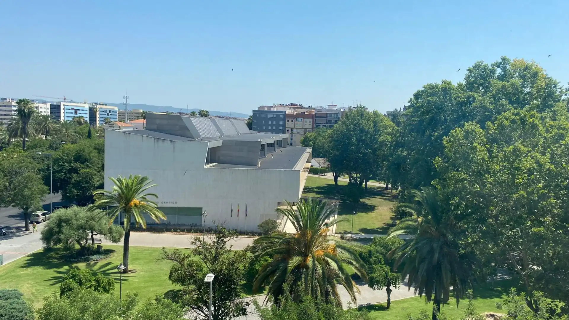 Flat for rent in Calle Ángel Ganivet, Ciudad Jardín - Zoco